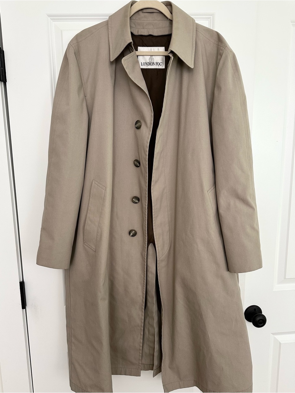 Vintage London Fog Made in USA Beige / Tan Trench Coat With Thinsulate Lining
